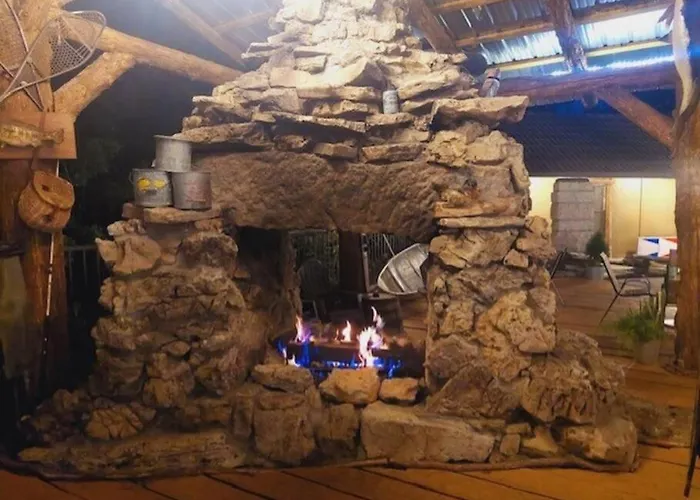 Stonegate Lodge Bed, Wifi, 50In Roku Tv, Salt Water Pool Room #109