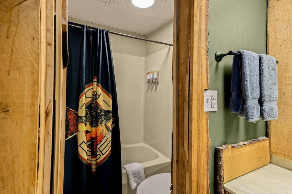 Stonegate Bed, Wifi, 50in Roku Tv, Salt Water Pool #109 Apartment *