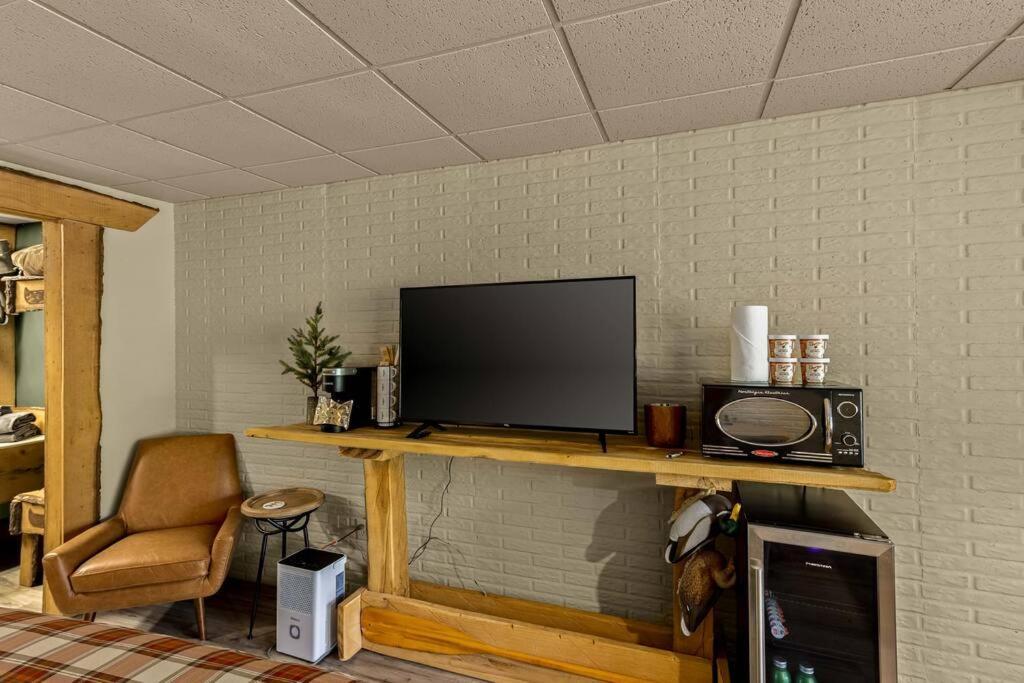 Apartment Stonegate Bed, Wifi, 50in Roku Tv, Salt Water Pool #109